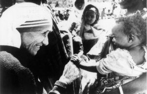 mother-teresa-and-child