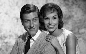 LOS ANGELES - OCTOBER 10: Dick Van Dyke, Mary Tyler Moore for The Dick Van Dyke Show. Image dated October 10, 1962. Hollywood, CA. (Photo by CBS via Getty Images)